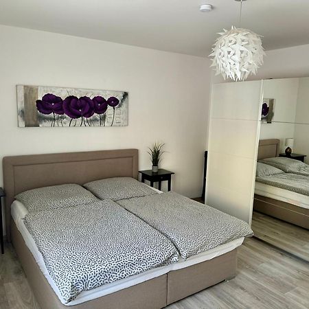 Traumhafte Kurstadt Apartment Moderne 2Zkb Balkon Pkw Stellplatz 바트나우헴 외부 사진